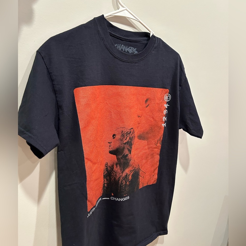 Justin Bieber Shirt Size Medium